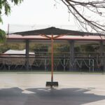 شمسية بحر سوداء خشب زان روماني | شماسي بقاعدة رخام 430×430